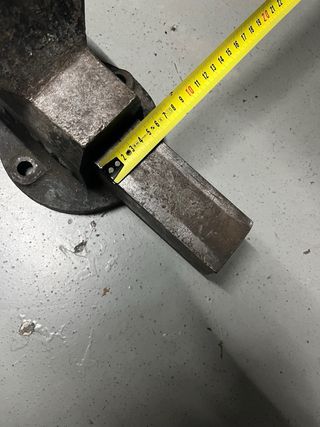 Tornillo de banco metálico