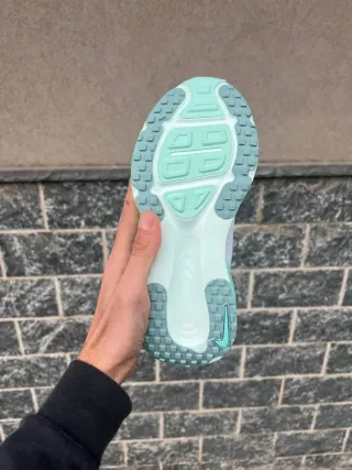 Nike Zoom Vomero 18