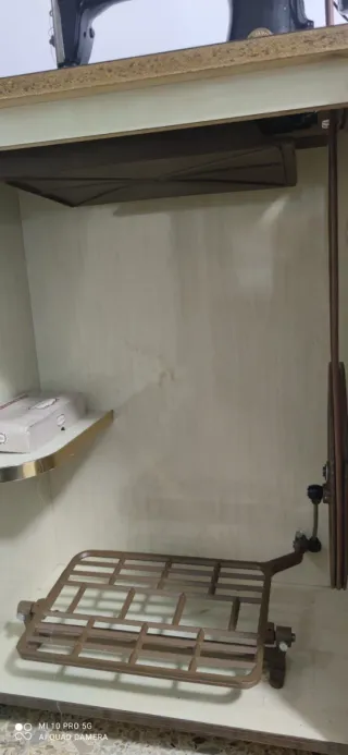 Máquina de coser antigua