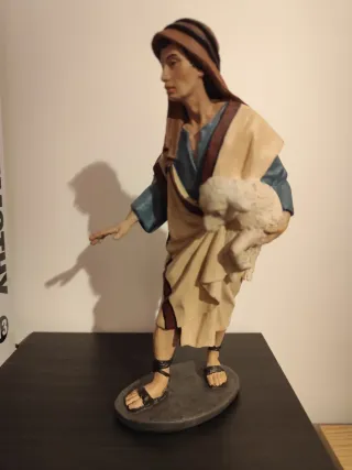 Figura Belén Pastor con Cordero Mayo