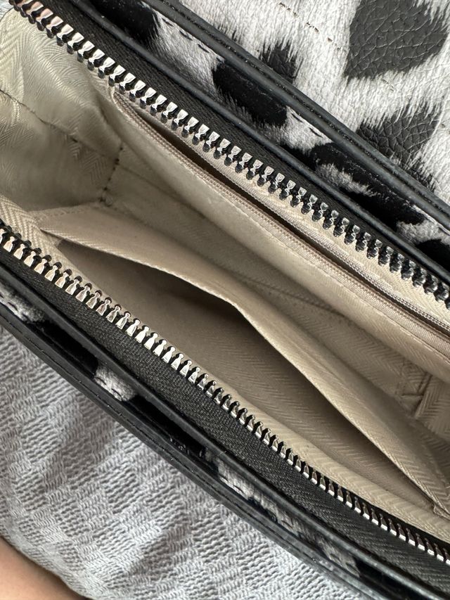 Bolso Guess estampado leopardo