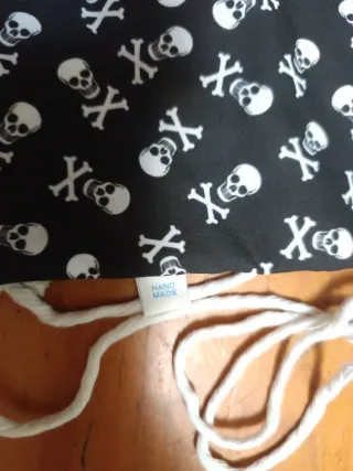 Mochila infantil calaveras