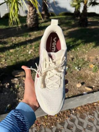 Nike Vomero 18
