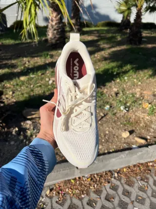 Nike Vomero 18