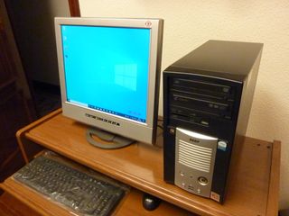 Monitor plano con altavoces integrados