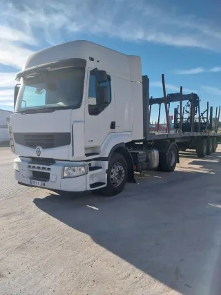 Renault Premium + Semirremolque Forestal