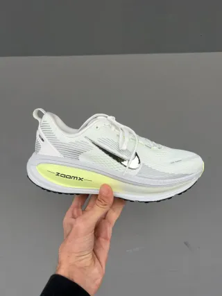 Nike Vomero 18
