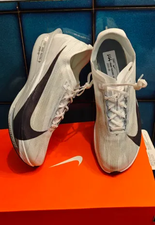 Zapatillas Nike Streakfly 2. Talla 42