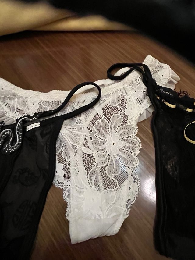 Mutandine pizzo nere e bianche