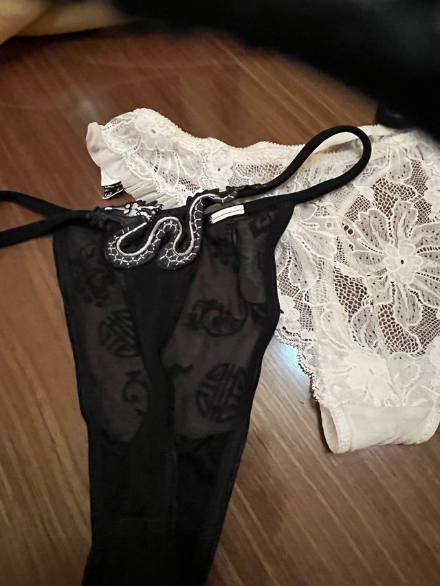 Mutandine pizzo nere e bianche