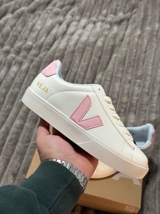 Veja Campo Chromefree Piel Blanca Rosa Pálido