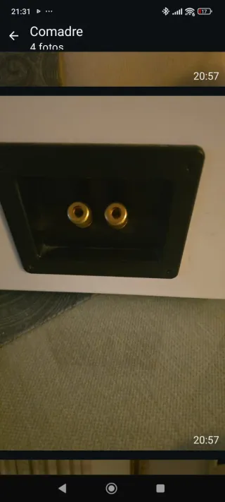 Dos altavoces LOUOSPEAKERS