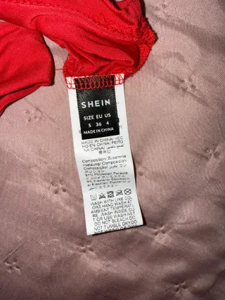 Top rojo manga larga espalda descubierta