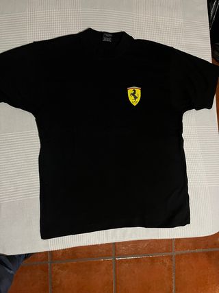 Camiseta Ferrari Negra