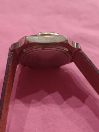 Orologio da polso russo con cinturino in pelle