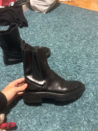 Botines Chelsea Zara Negros