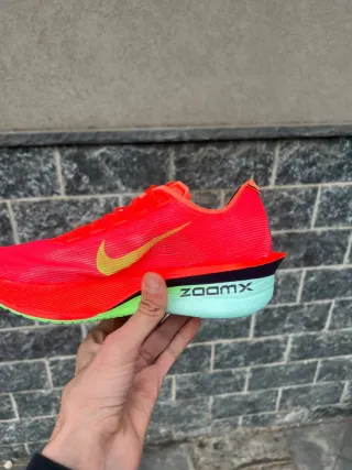 Nike ZoomX Vaporfly NEXT% 4