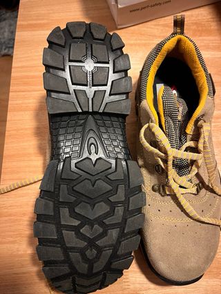 Zapatos seguridad COFRA Techno 11