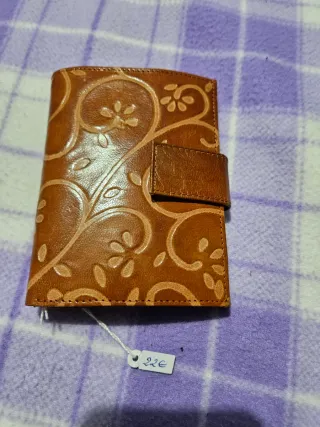 Cartera juvenil con flores nueva