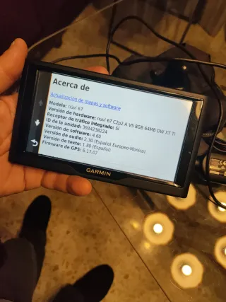 Navegador GPS Garmin nüvi 67