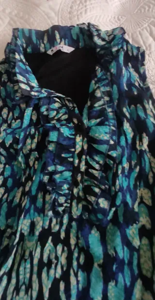 Blusa de gasa con volantes