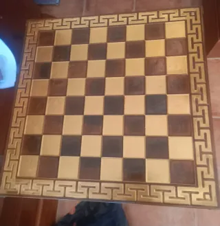 Tablero de ajedrez de metal