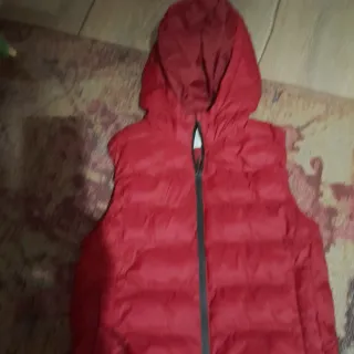 Chaleco rojo talla 6