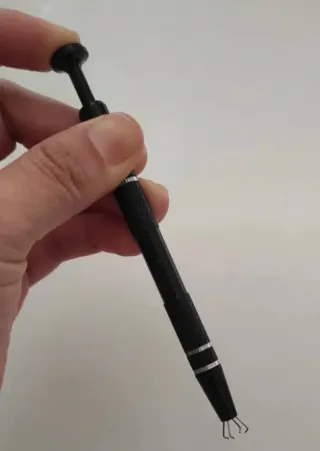 PINZA PARA PIERCINGS