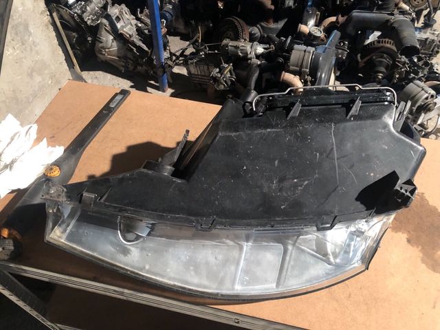 Faro derecho ford focus