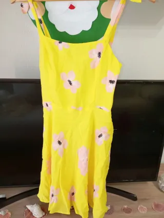 Vestido ZARA amarillo flores rosa