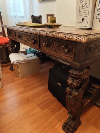 Mesa de despacho madera tallada Telf 609714317