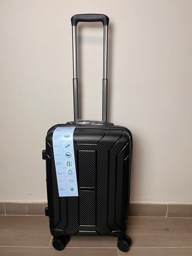 Maleta de cabina negra extensible