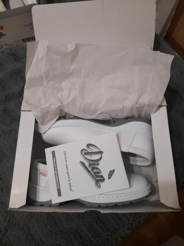 Scarpe da lavoro bianche per donna