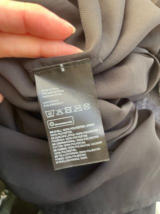 Blusa H&M Negra Plisada Sin Mangas