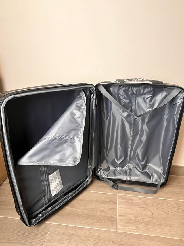 Maleta mediana negra extensible