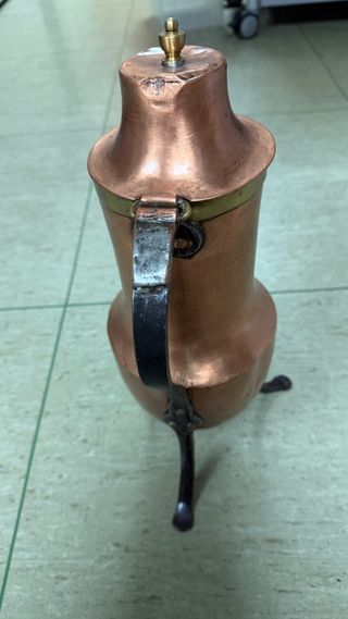 Tetera/Samovar Cobre Antiguo con Grifo y Pata