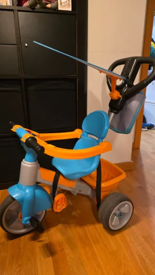 Triciclo Feber Azul y Naranja