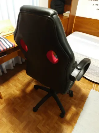 Silla estudio/gaming negra y roja