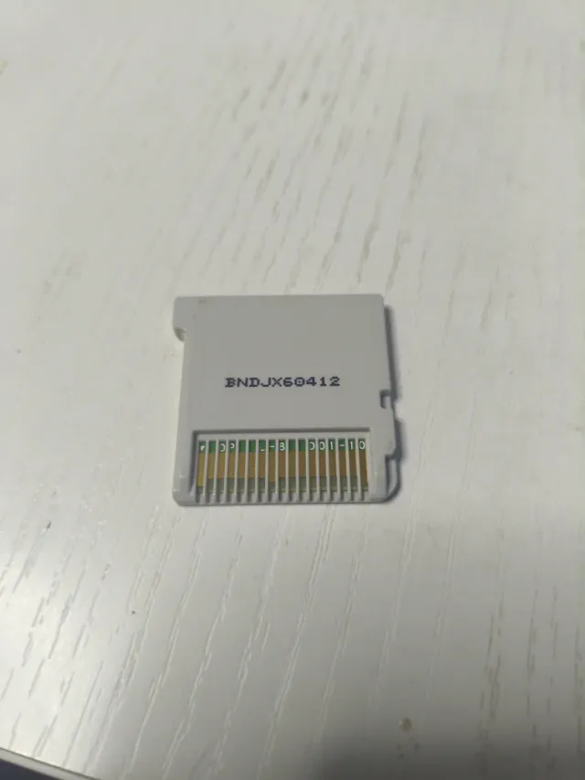 Cartuccia Pokémon Sun (Sol) e Moon (Luna) per Nintendo 3DS giapponese