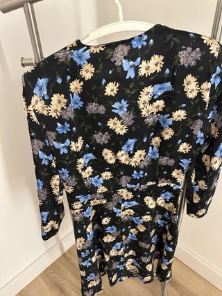 Vestido estampado floral Zara