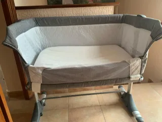 Mini cuna para bebé con mosquitera