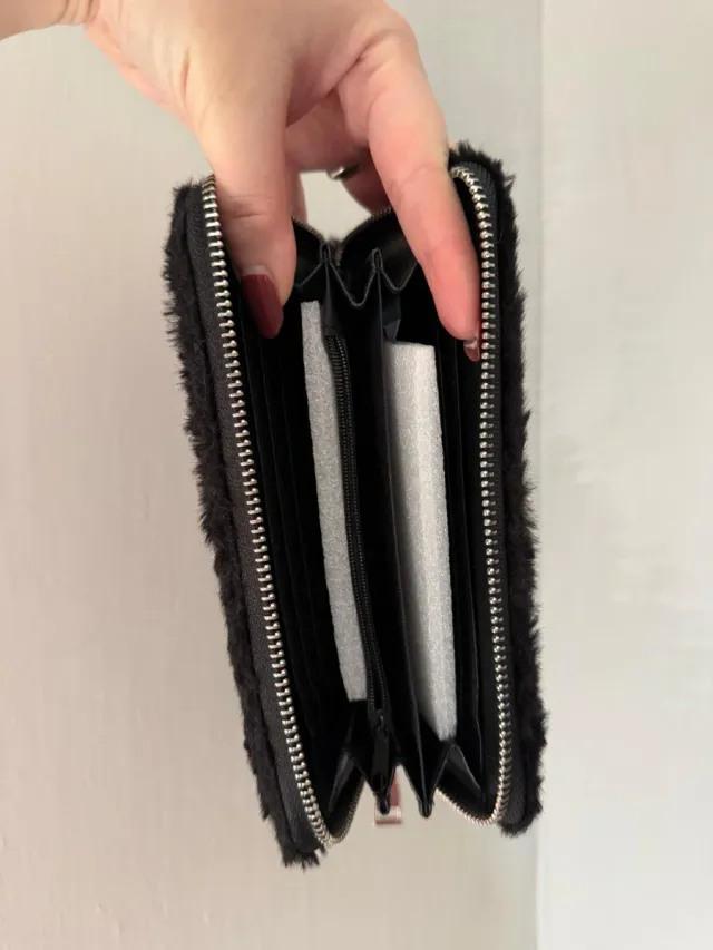 PORTAFOGLIO ECOPELLICCIA NERO