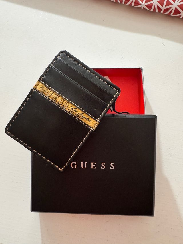 Tarjetero Guess Negro Nuevo