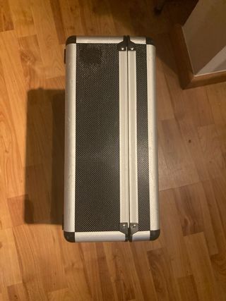 Base pedalera guitarra con flight case