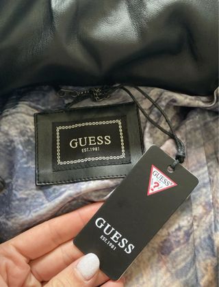 Cazadora Guess Negra Original Talla M