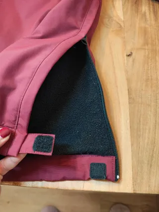 Abrigo Canguro Carhartt granate