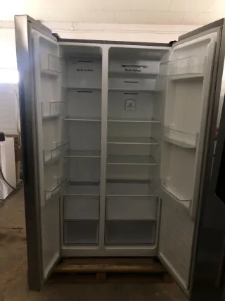 Frigorífico Hisense Side by Side