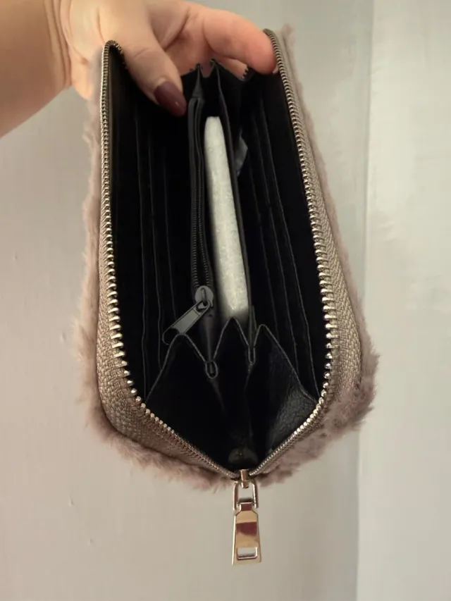 PORTAFOGLIO ECOPELLICCIA LILLA