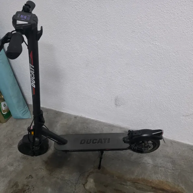 Patinete Eléctrico Ducati PRO-II EVO