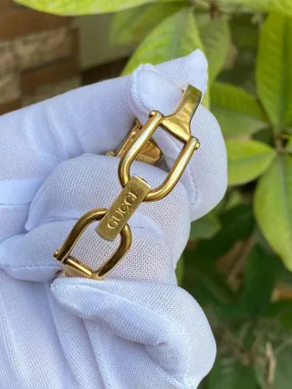 Reloj Gucci Dorado y Negro en buen